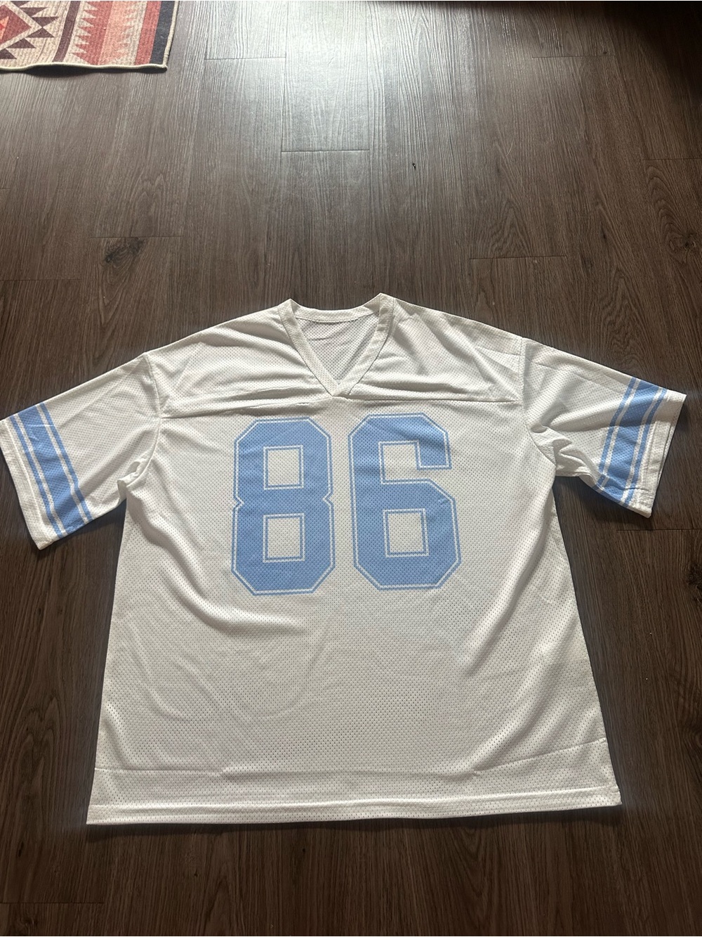 White & Light Blue Women's Athletic Jersey Top with Number 86